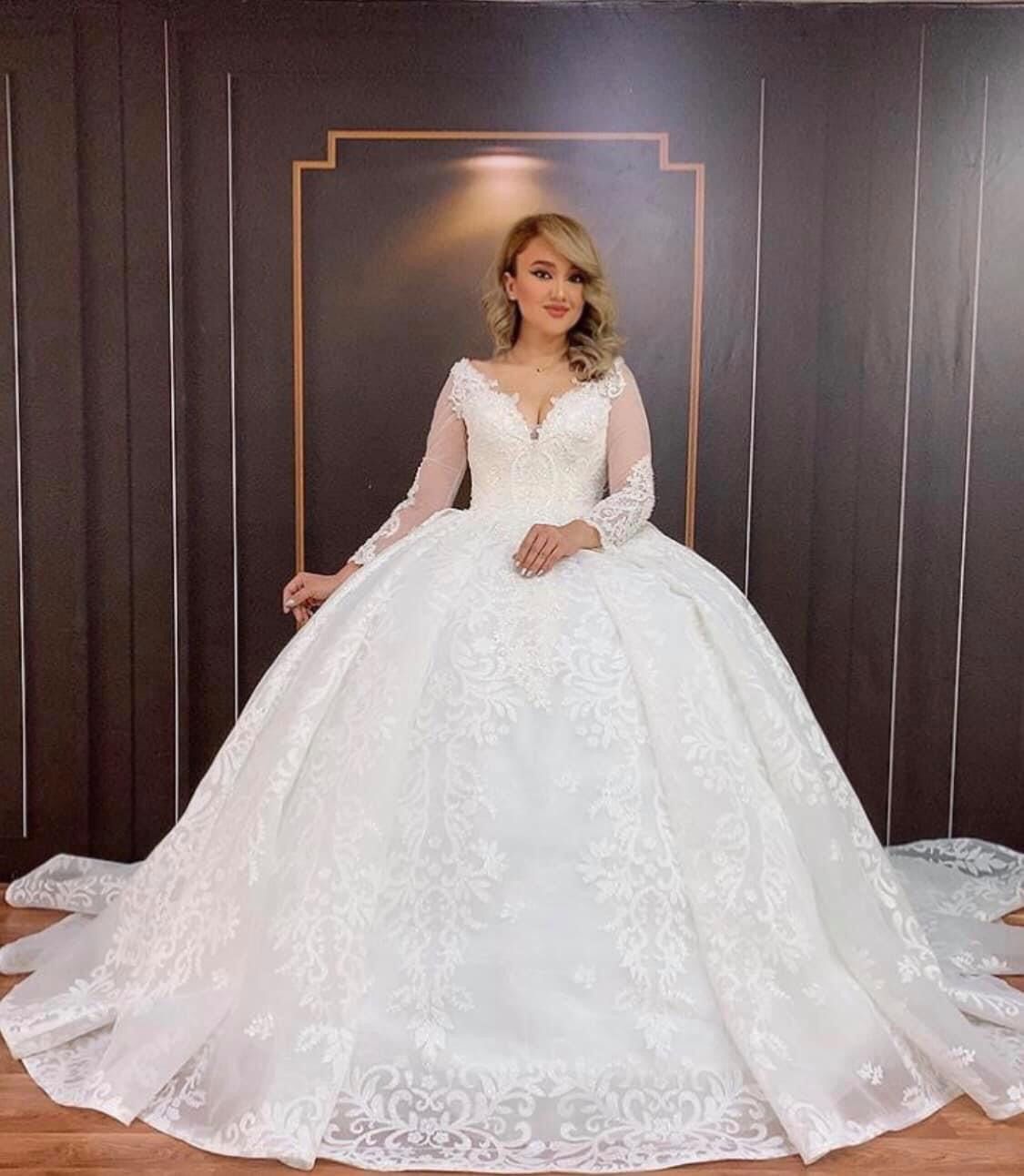 svc8 custom wedding dresses primary (1)