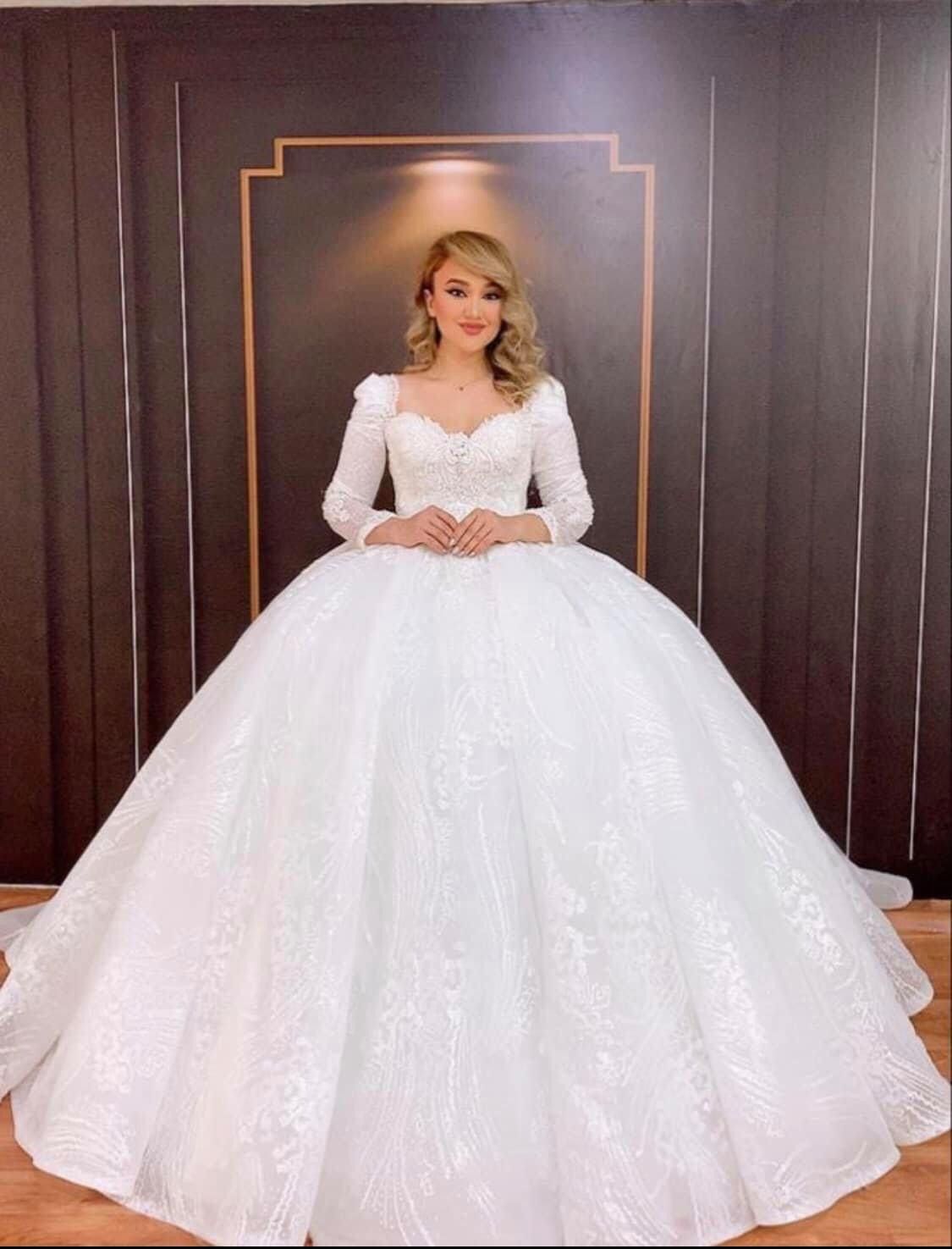 svc8 custom wedding dresses primary (2)